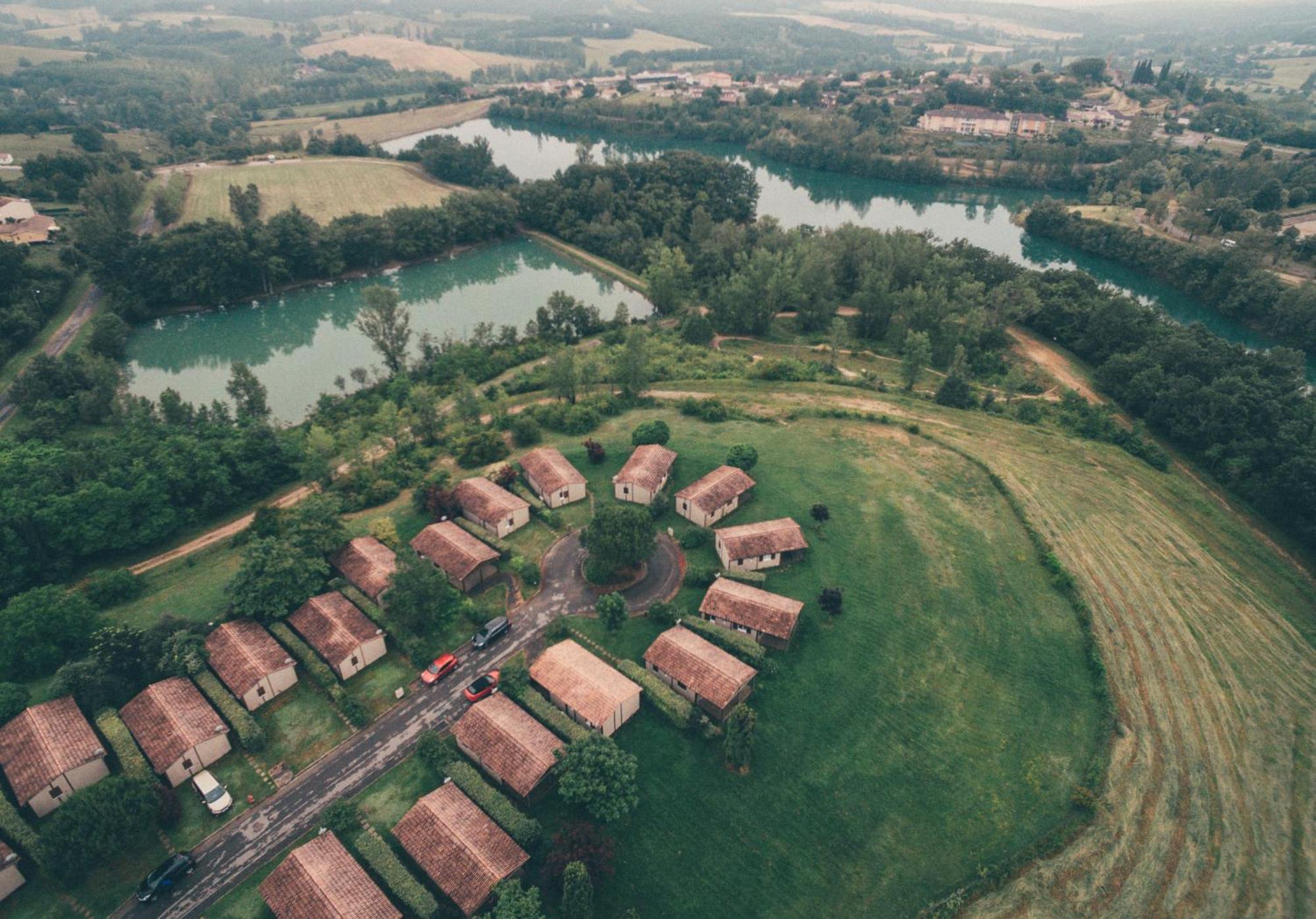 Terres De France - Les Hameaux Des Lacs Monclar-de-Quercy Ngoại thất bức ảnh