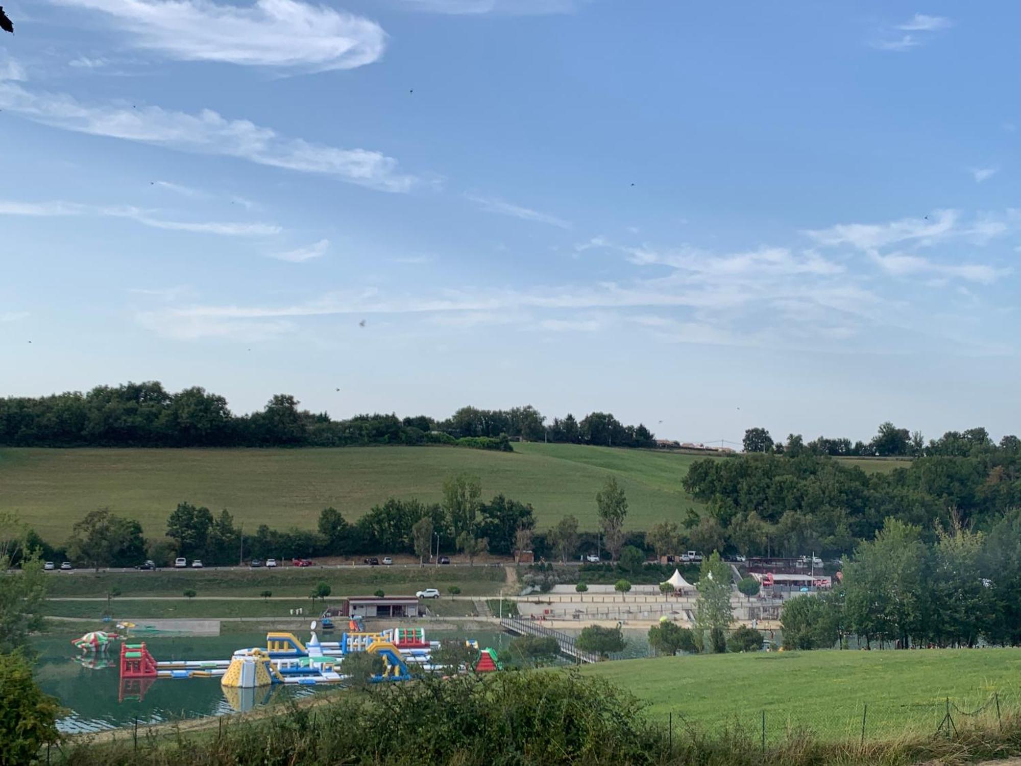 Terres De France - Les Hameaux Des Lacs Monclar-de-Quercy Ngoại thất bức ảnh